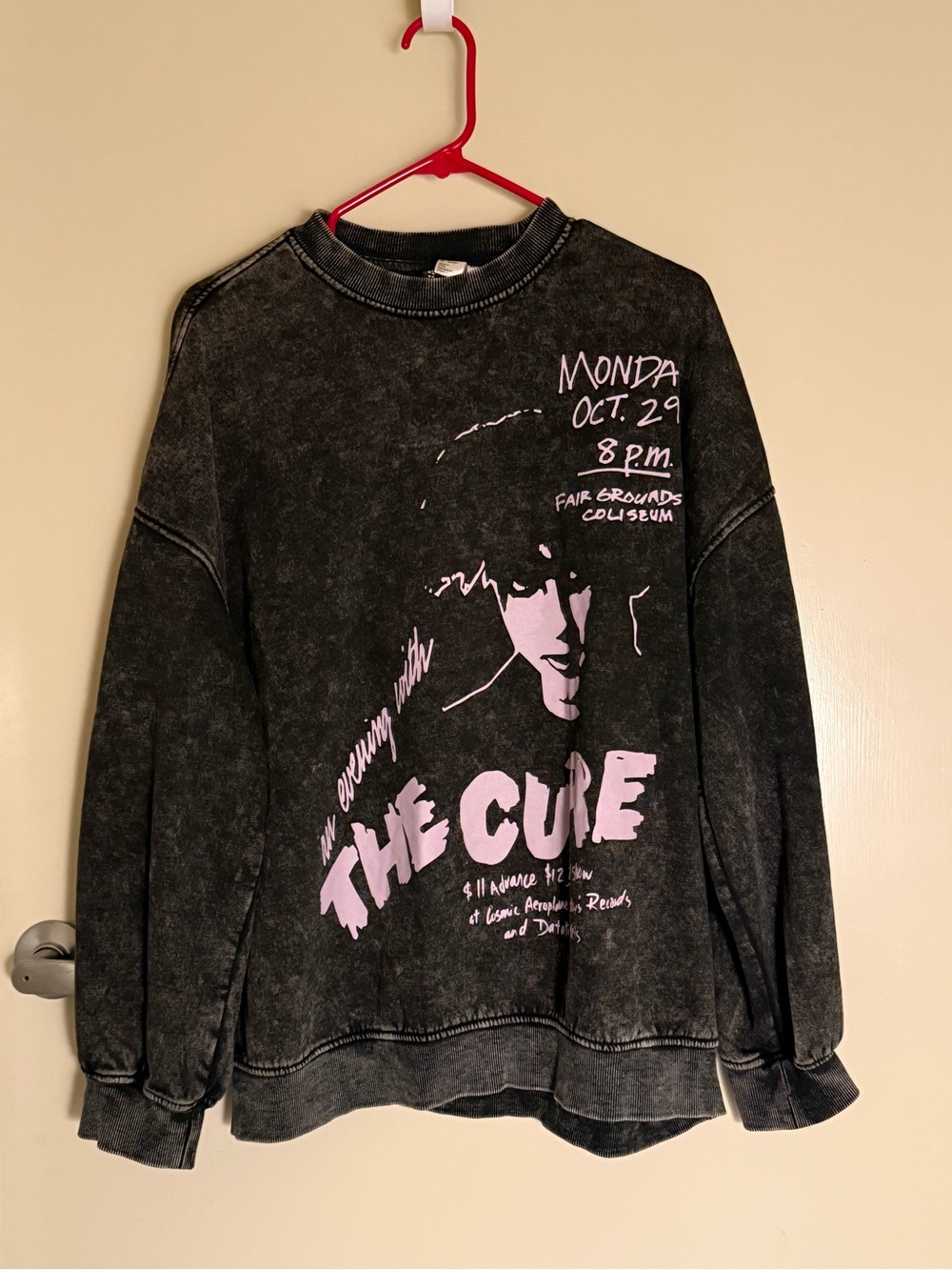 H&M Black Crewneck Sweater with Light Pink The Cure Graphic